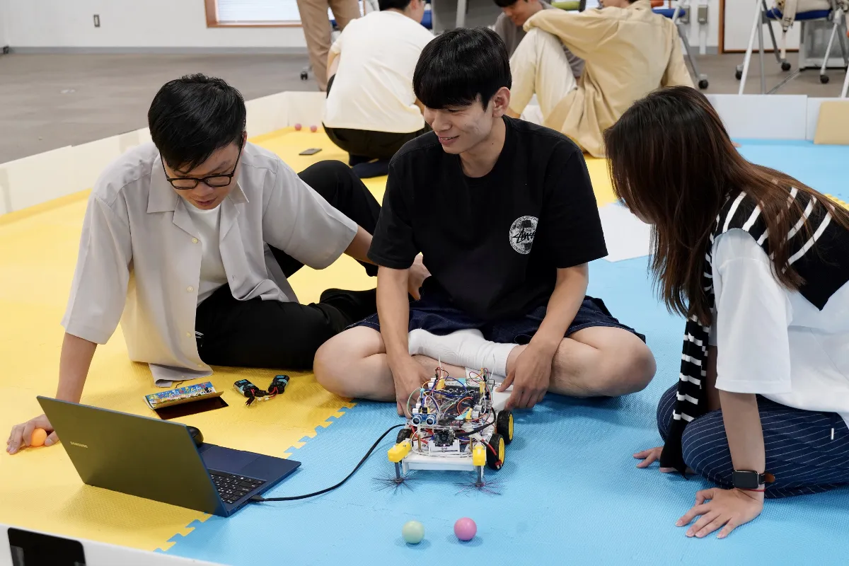 北科大推動PBL競賽 多國盟校實作交流打造智慧自走車