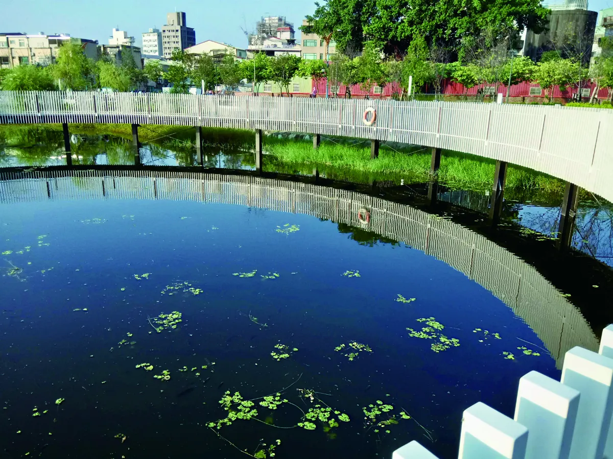 【印象旅人】鬧區中的湧泉公園