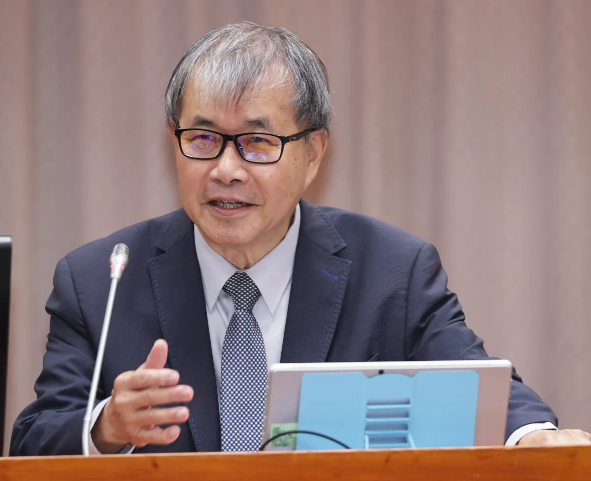 校事會議濫訴不斷 鄭英耀：不受理不具名濫訴