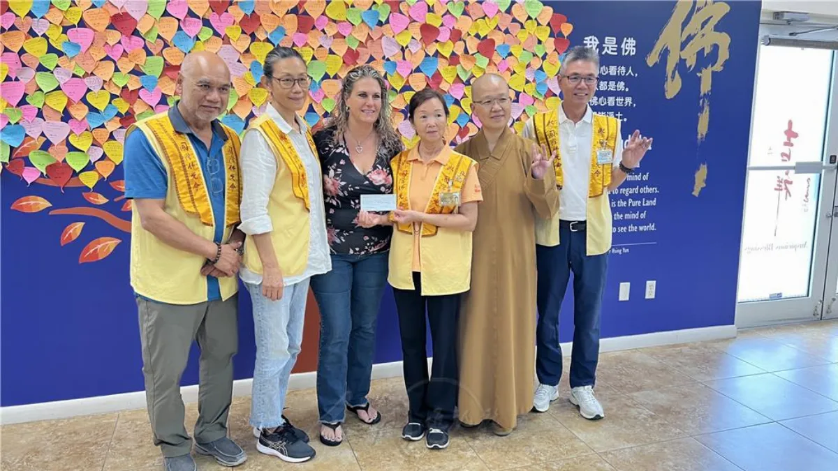 邁阿密協會捐善款 VegRun助學校園