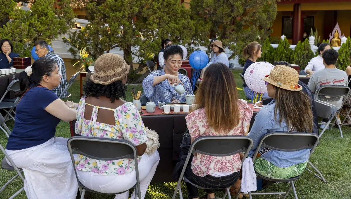 Hsi Lai Temple Celebrates Mid-Autumn Festival: Moonlight Shines with the Affinity of Buddha’s Light