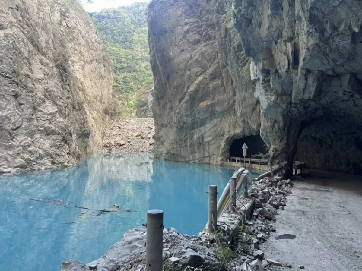 太魯閣堰塞湖溢流到舊公路 17日晚間全區緊急封閉