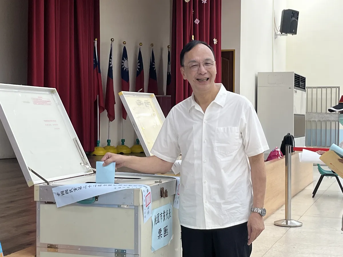 國民黨主席選舉 朱立倫已致電恭喜鄭麗文