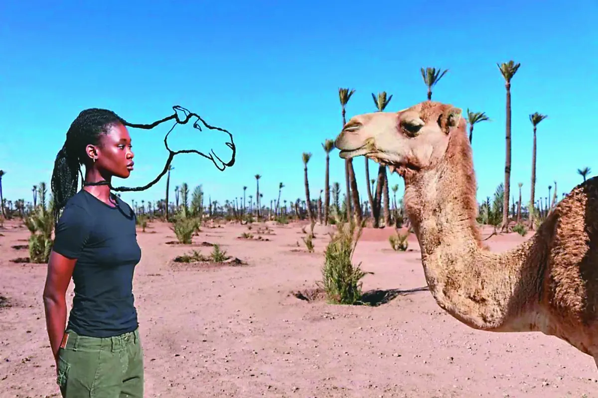 髮辮雕塑 懷胎十月彈吉他