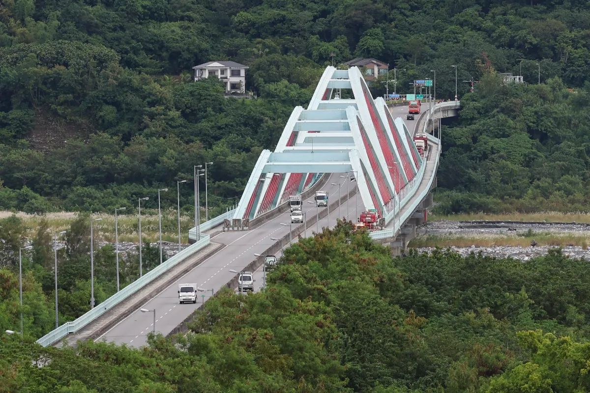 燕子口堰塞湖維持紅色警戒 不排除封閉太魯閣大橋