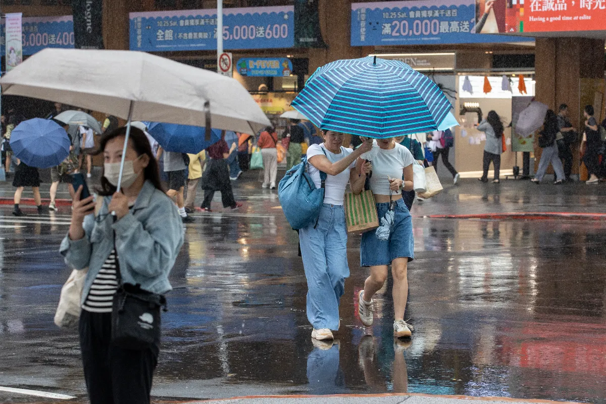 颱風遠離雨未歇 未來三天雨量「紫爆」