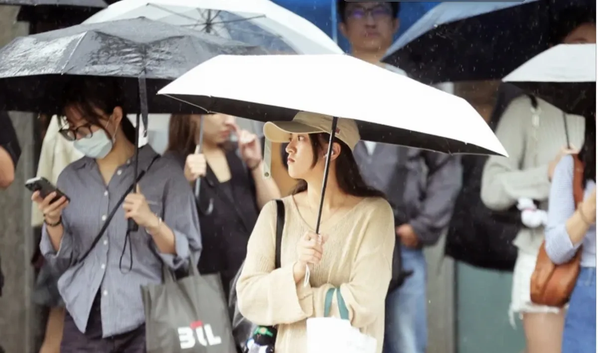 入夜7縣市續發豪雨特報 北部迎雨下到周六
