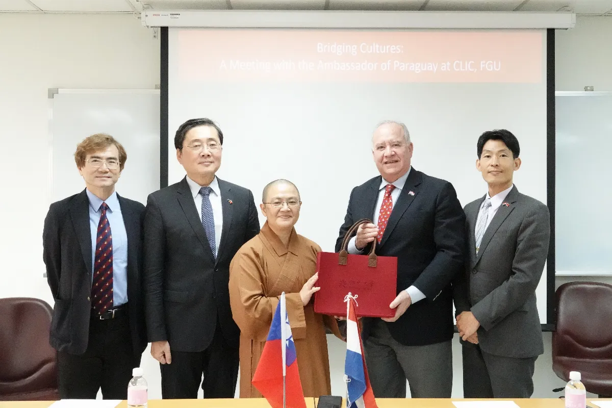 佛大推國際教育有成　巴拉圭駐華大使蒞校關懷華語生