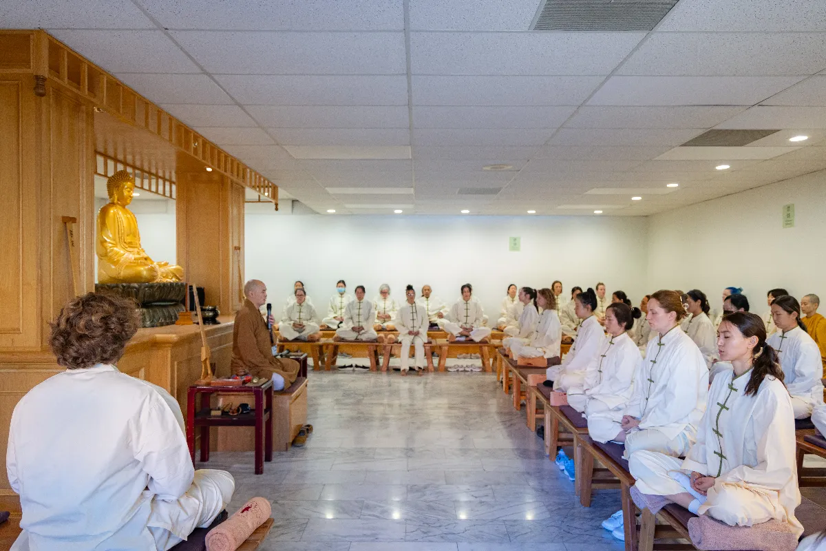 西來寺英文一日禪 體驗人間佛教身心安定之道