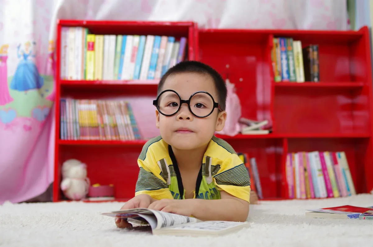 兒童近視悄上身 醫：學齡前為防治黃金期