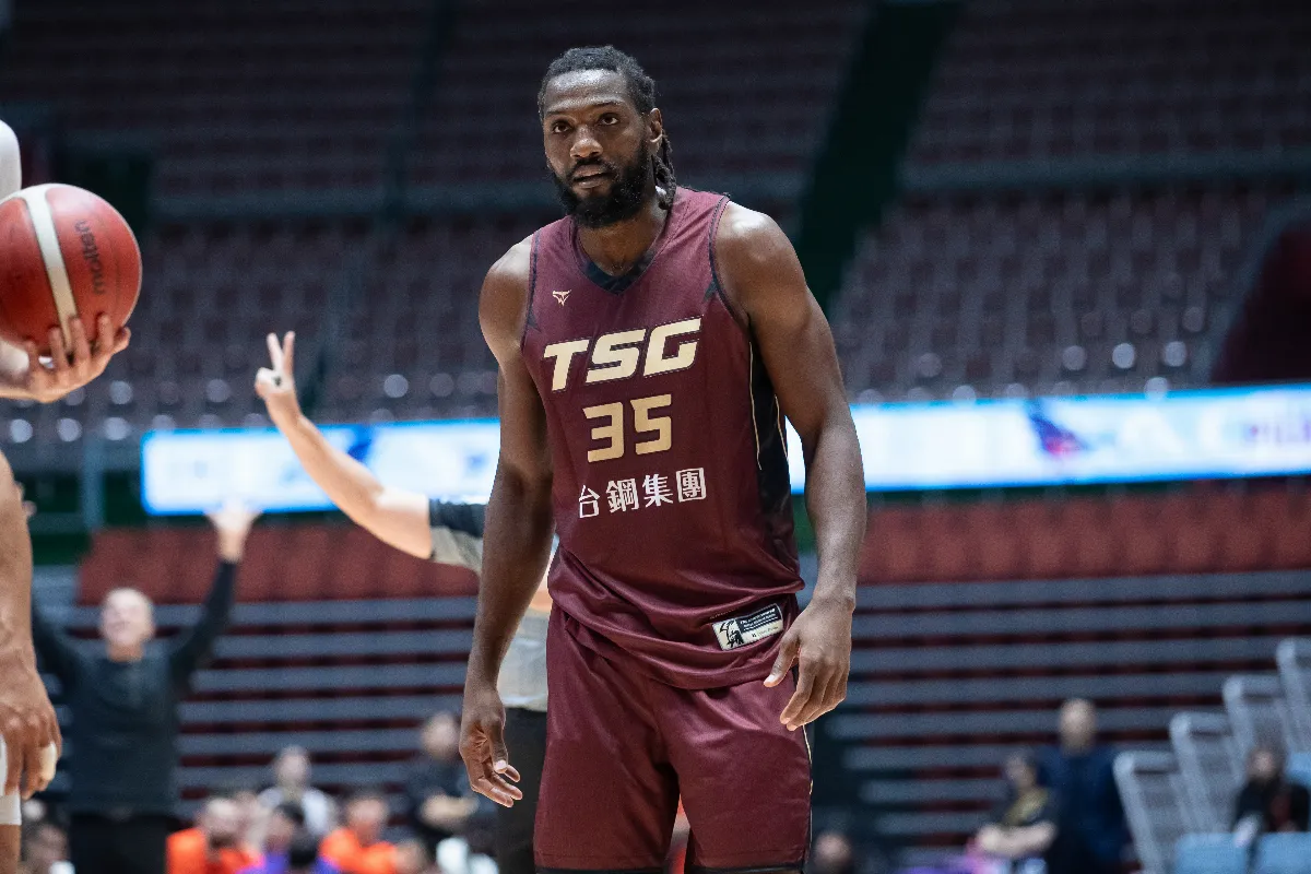 PLG／半獸人首秀12分12籃板 獵鷹首戰仍不敵領航猿