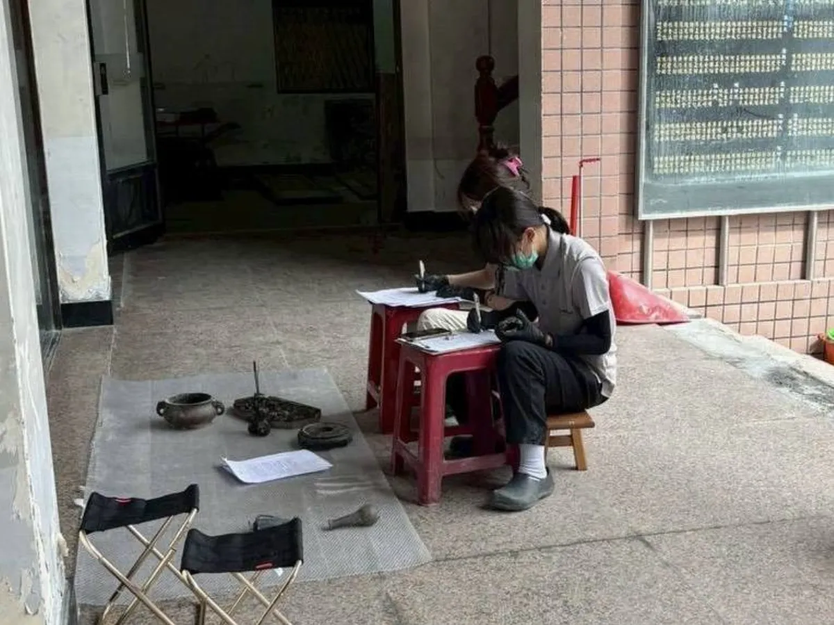 花蓮百年保安寺災後搶救 台師大助力文物修復