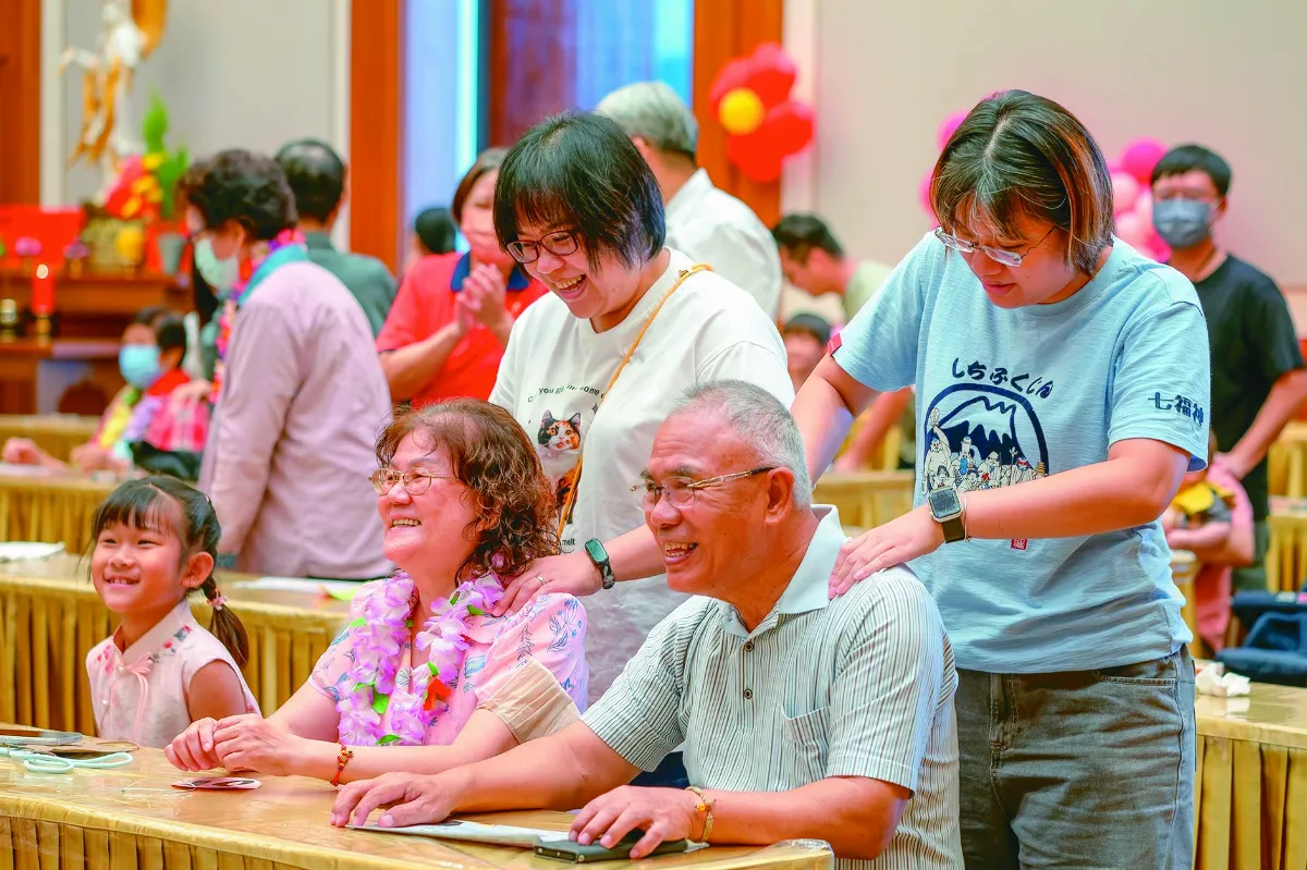 重陽敬老暨佛光寶寶祝福禮 三代喜同堂