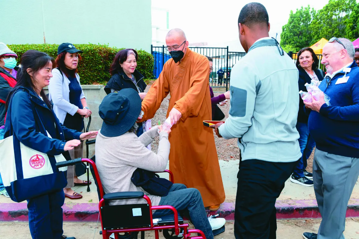 西來寺義診23年 照亮社區健康之路