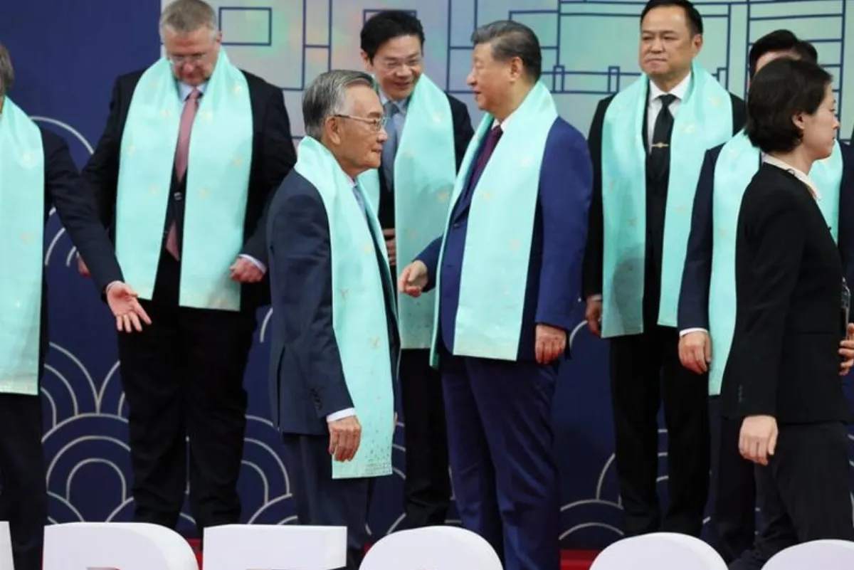 APEC領袖大合照 林信義和習近平零互動