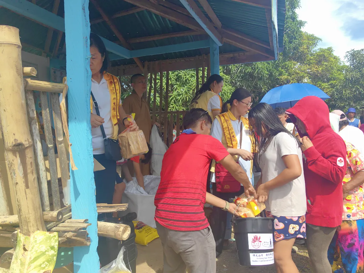 Great Love Reaches Bogo — Fo Guang Members Launch Second Wave of Relief, Bringing Warmth to Remote Communities