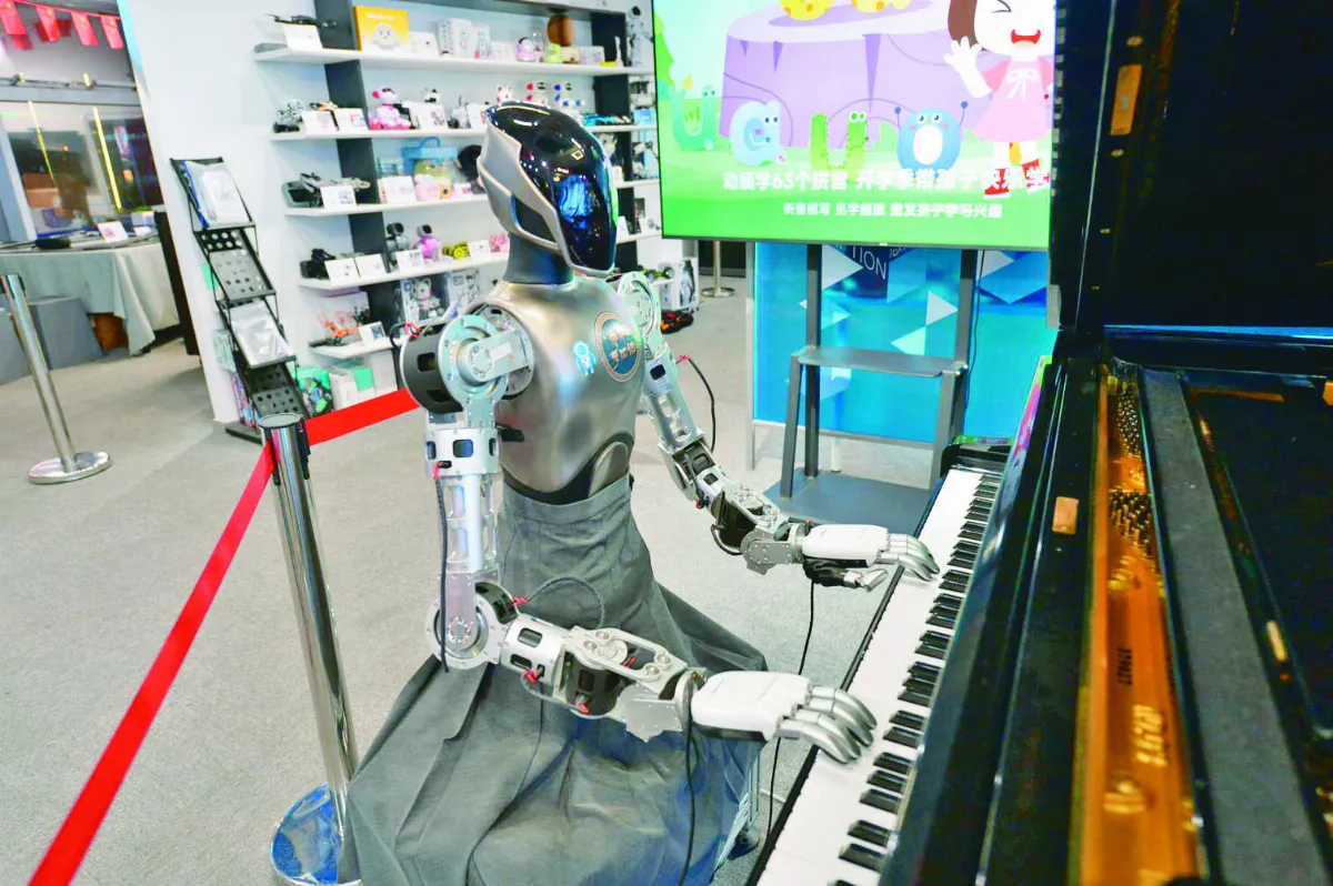 機器人彈琴