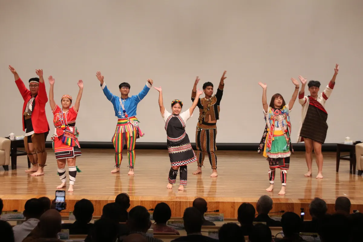 佛光山大學校長論壇 探討AI的應用與反思