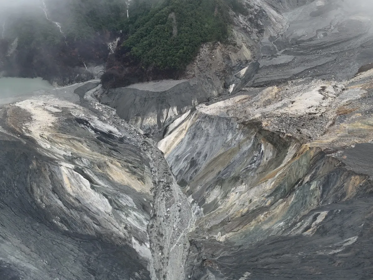 鳳凰颱風雨勢未歇  花蓮馬太鞍溪紅色警戒持續