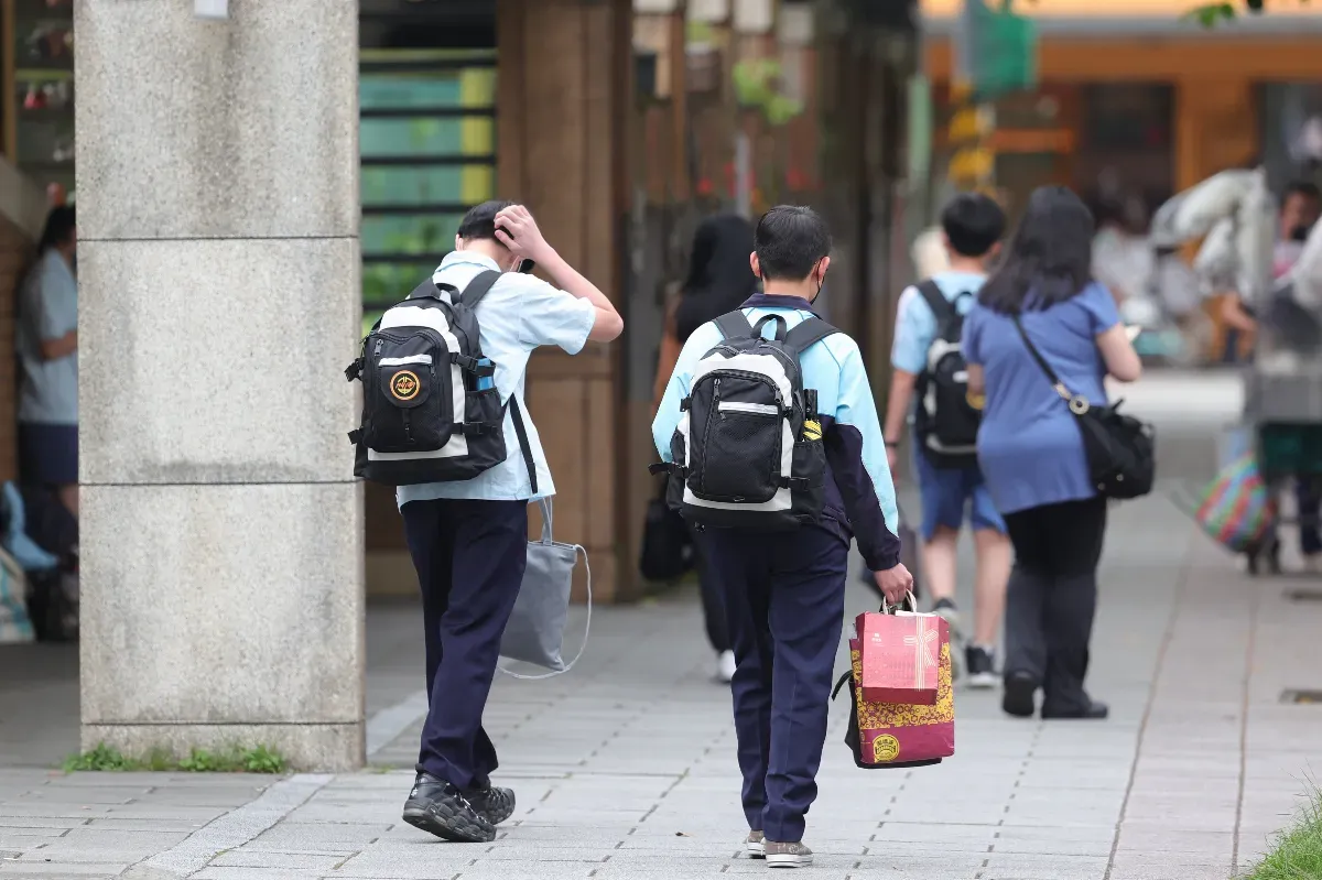 萬人連署國高中上課時間10至16時 教育部：維持現狀