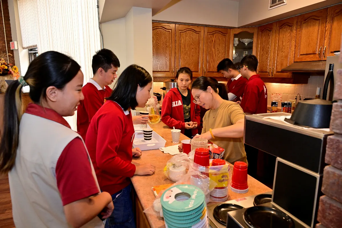 Toronto Youth Celebrate Mid-Autumn with Seniors at Westminster Court