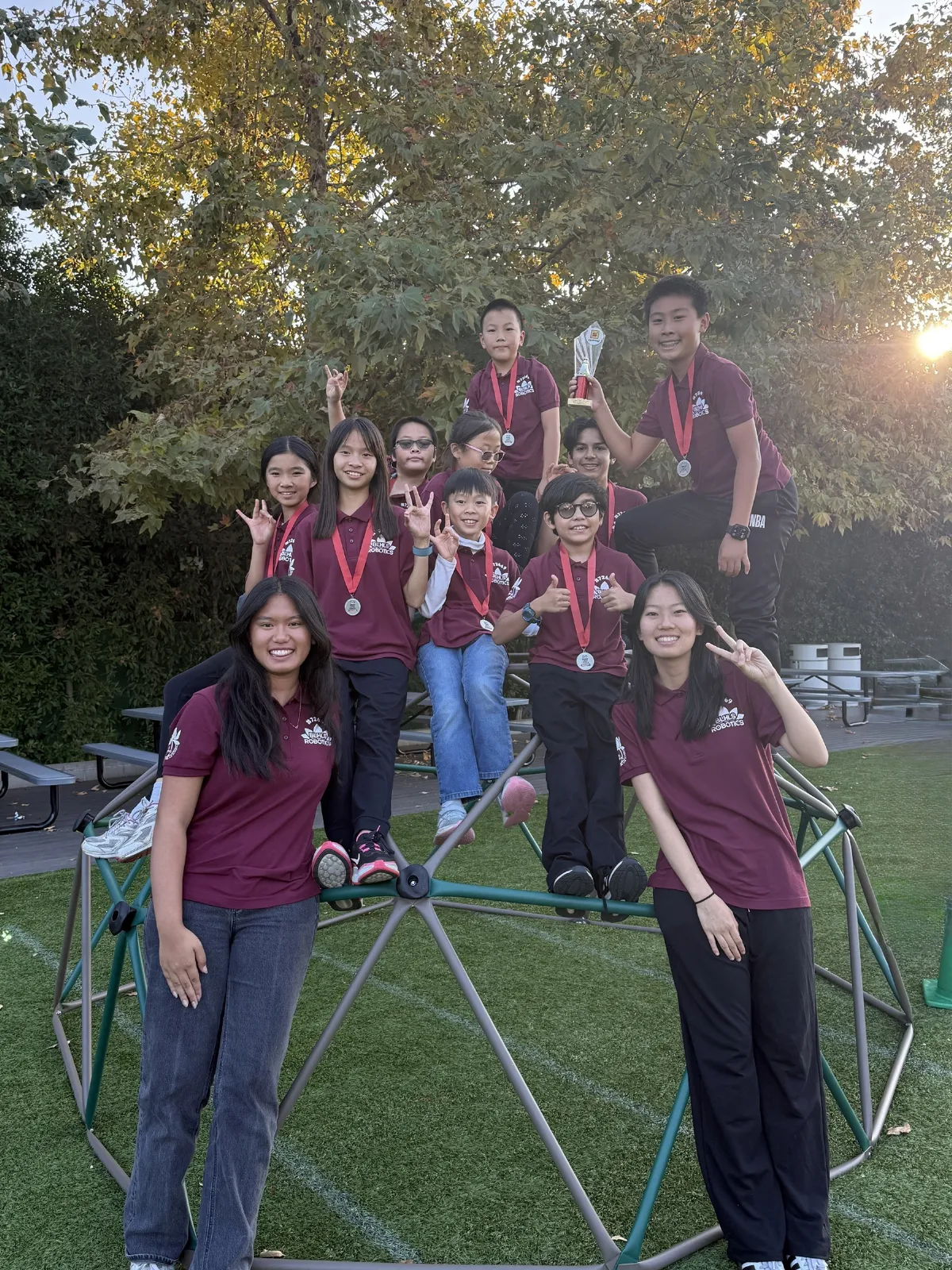 Hsi Lai School Students Win Innovation Award, Using Technology to Illuminate the Path of Wisdom