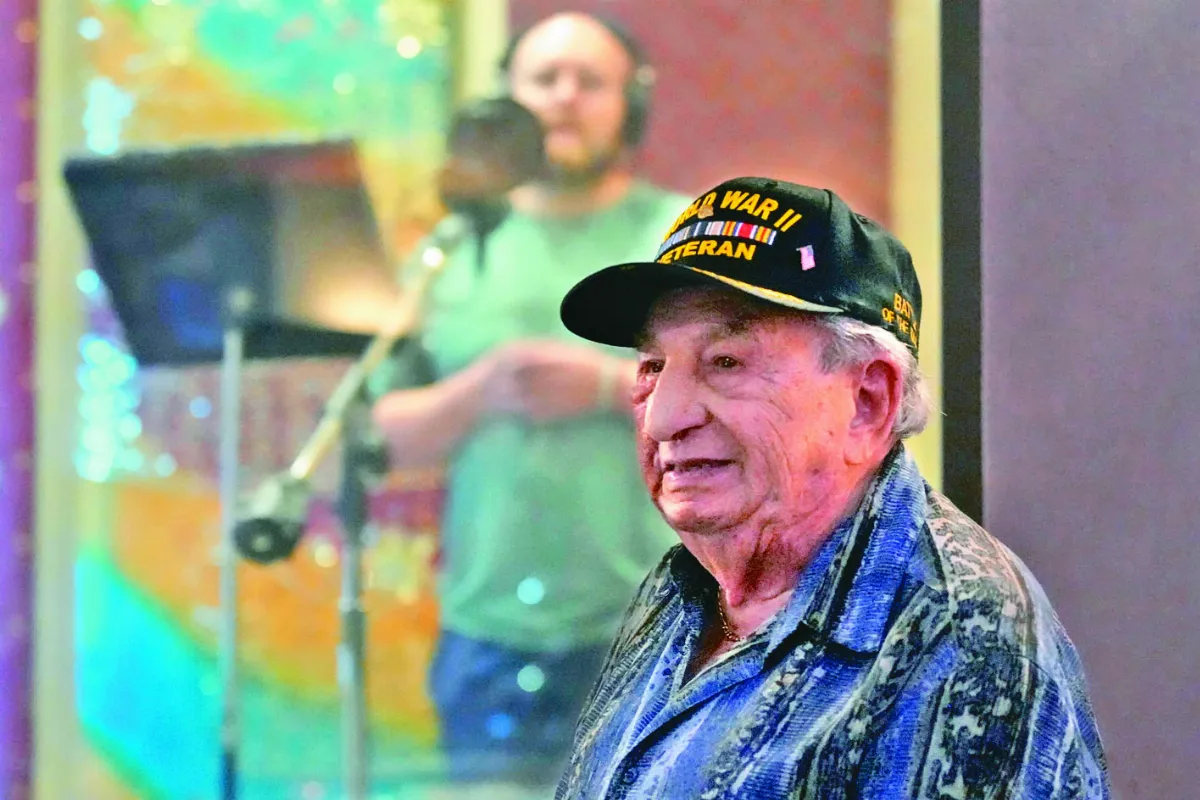 101歲二戰老兵  發歌成樂壇新人