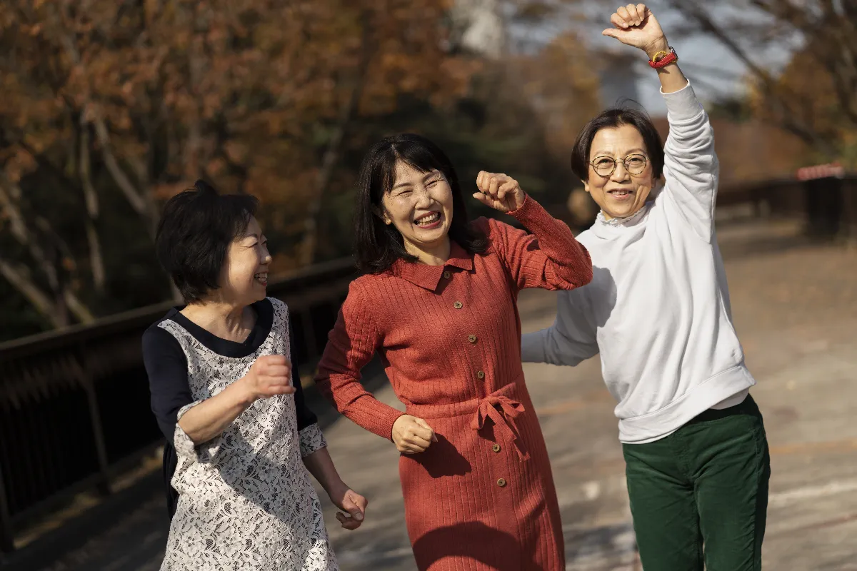 不用昂貴療程！5習慣與學語言延緩老化