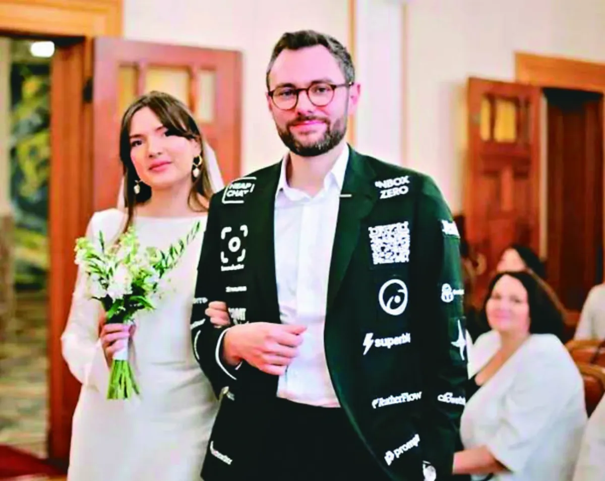 新郎禮服變廣告板  婚禮倒賺6.2萬元