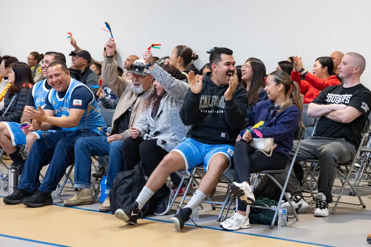 Loving-Kindness and Compassion Between Law Enforcement and Community: Hsi Lai Cup Charity Basketball Game Brings Holiday Warmth to Children