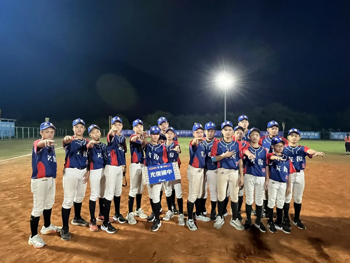 棒球／光復國中球員自發當鏟子超人 不向災害低頭