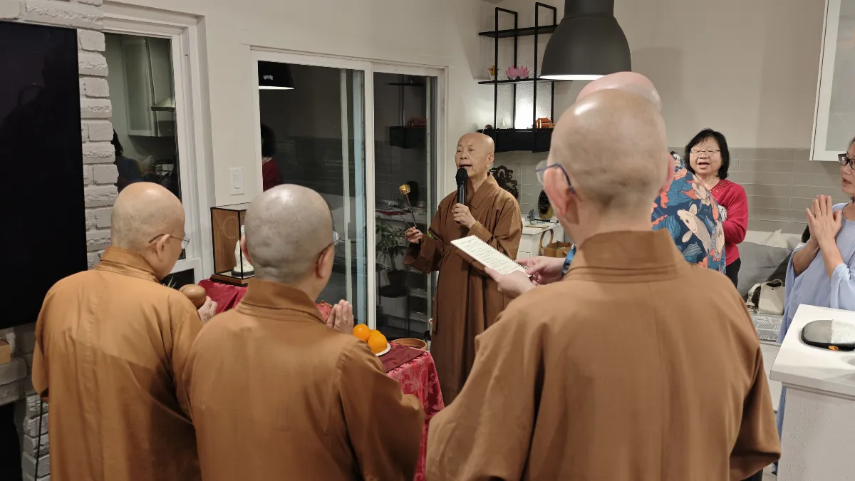 Xiang Yun Temple Holds House Blessing Ceremony for Fo Guang Member, Community Gathering Filled with Warmth – Wishing for Good Fortune