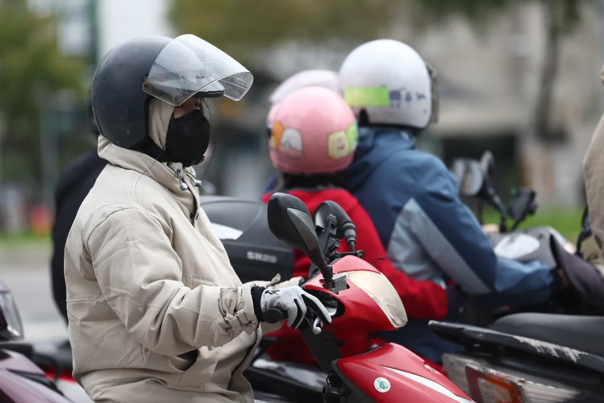 北台灣偏冷低溫探12度 周末氣溫回升