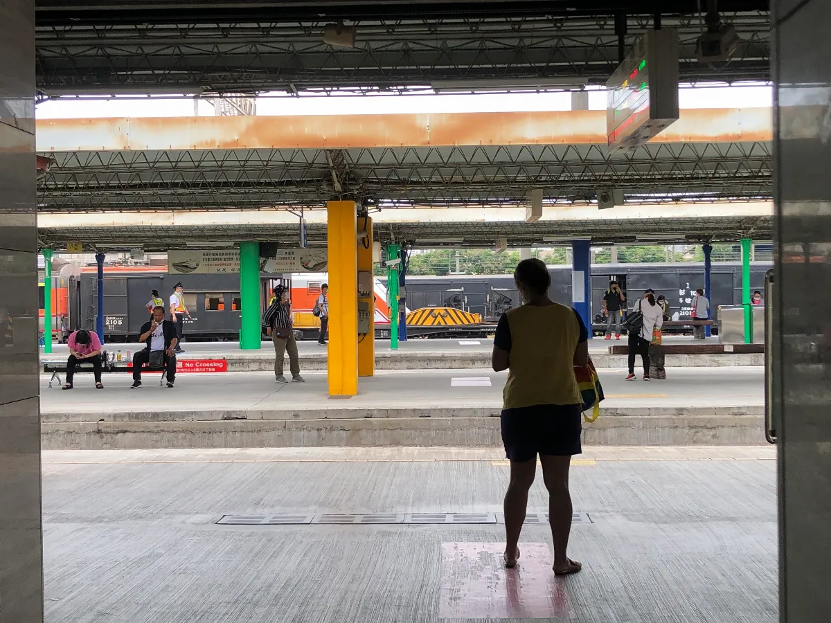 台鐵花蓮站調車作業意外 調度員遭貨列撞擊不治