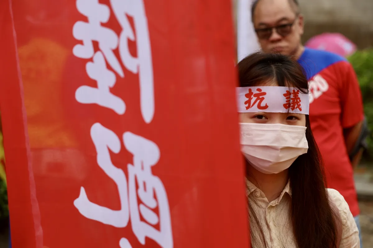 社論--國安、國籍與身分政治