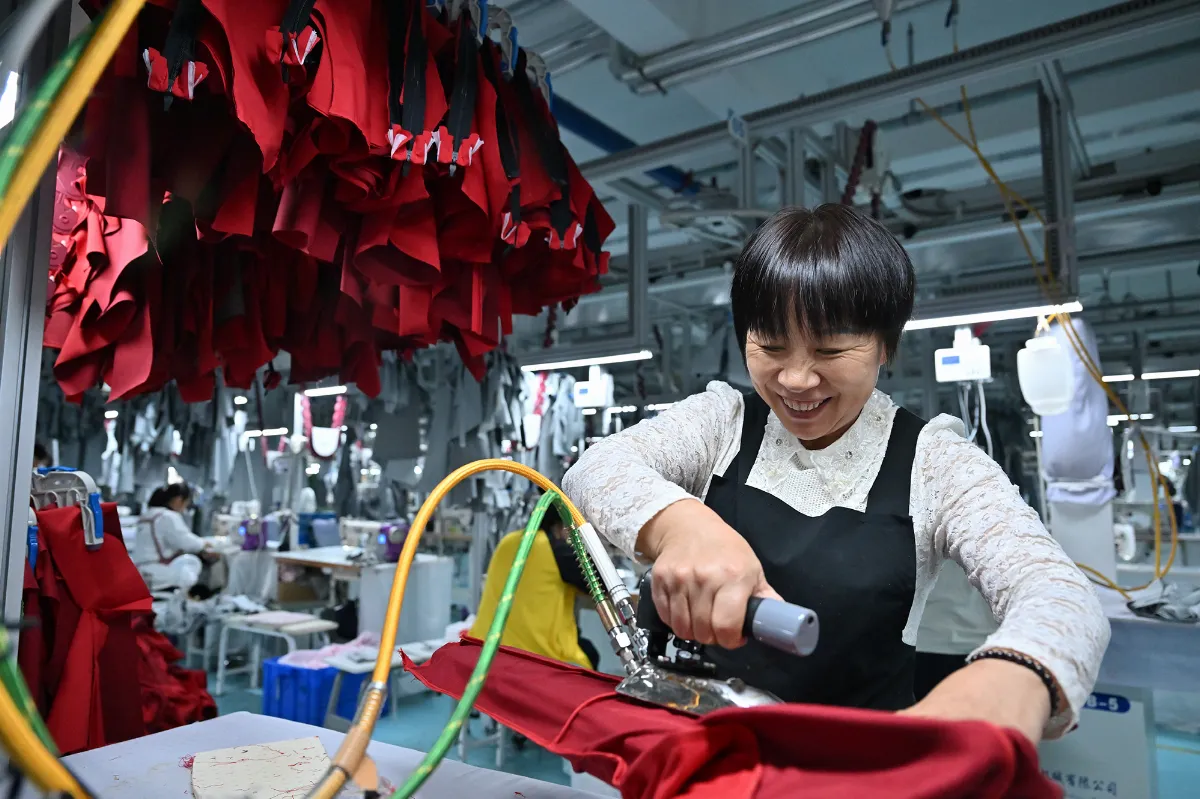 網購低價有毒服飾氾濫 致癌物恐貼身吸收