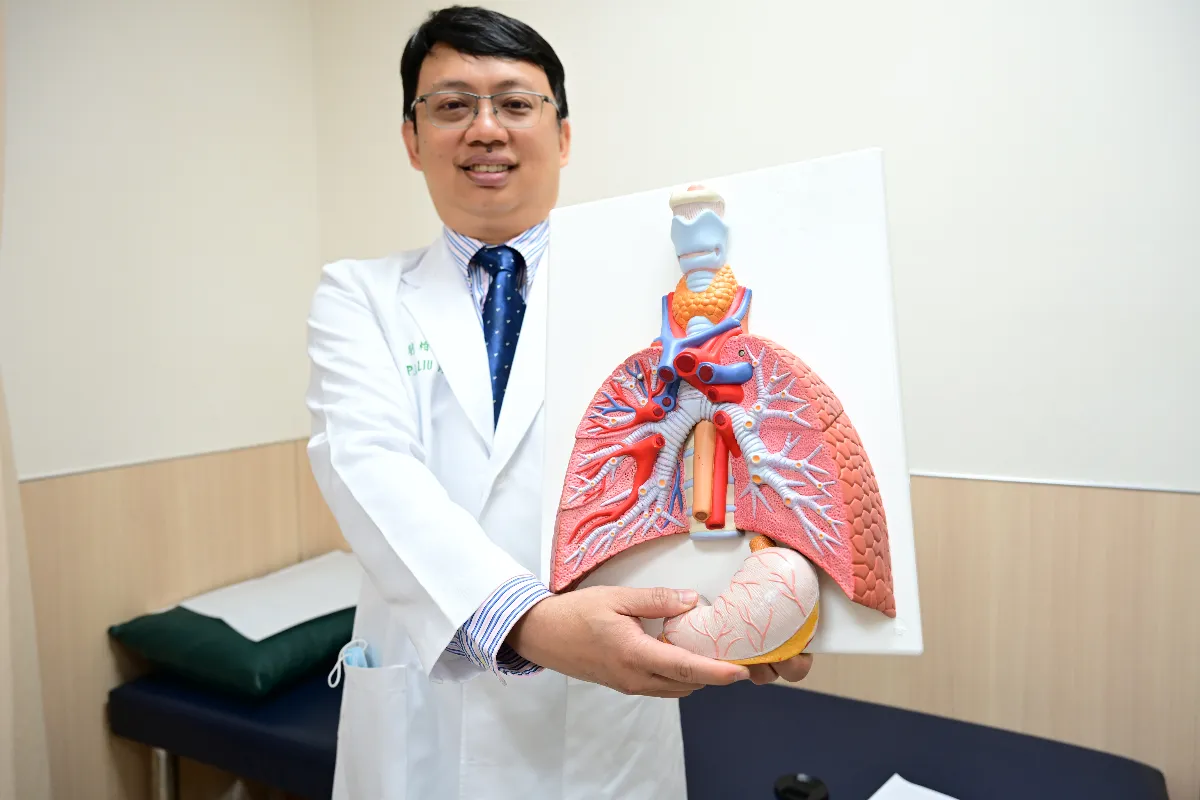 喝水也吞不下！老菸槍食道癌靠「重建」保命