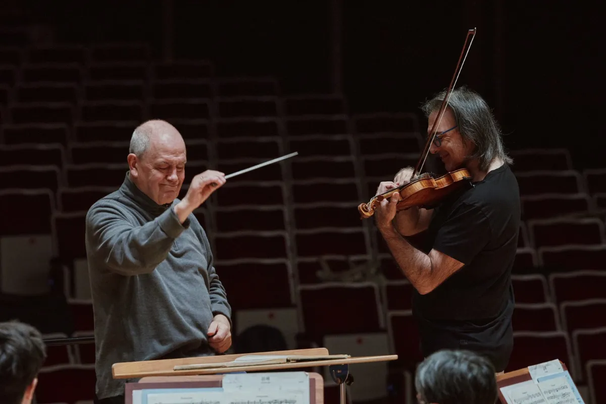 小提琴巨擘卡瓦科斯 攜手指揮葛拉夫開展「輝煌．交響」