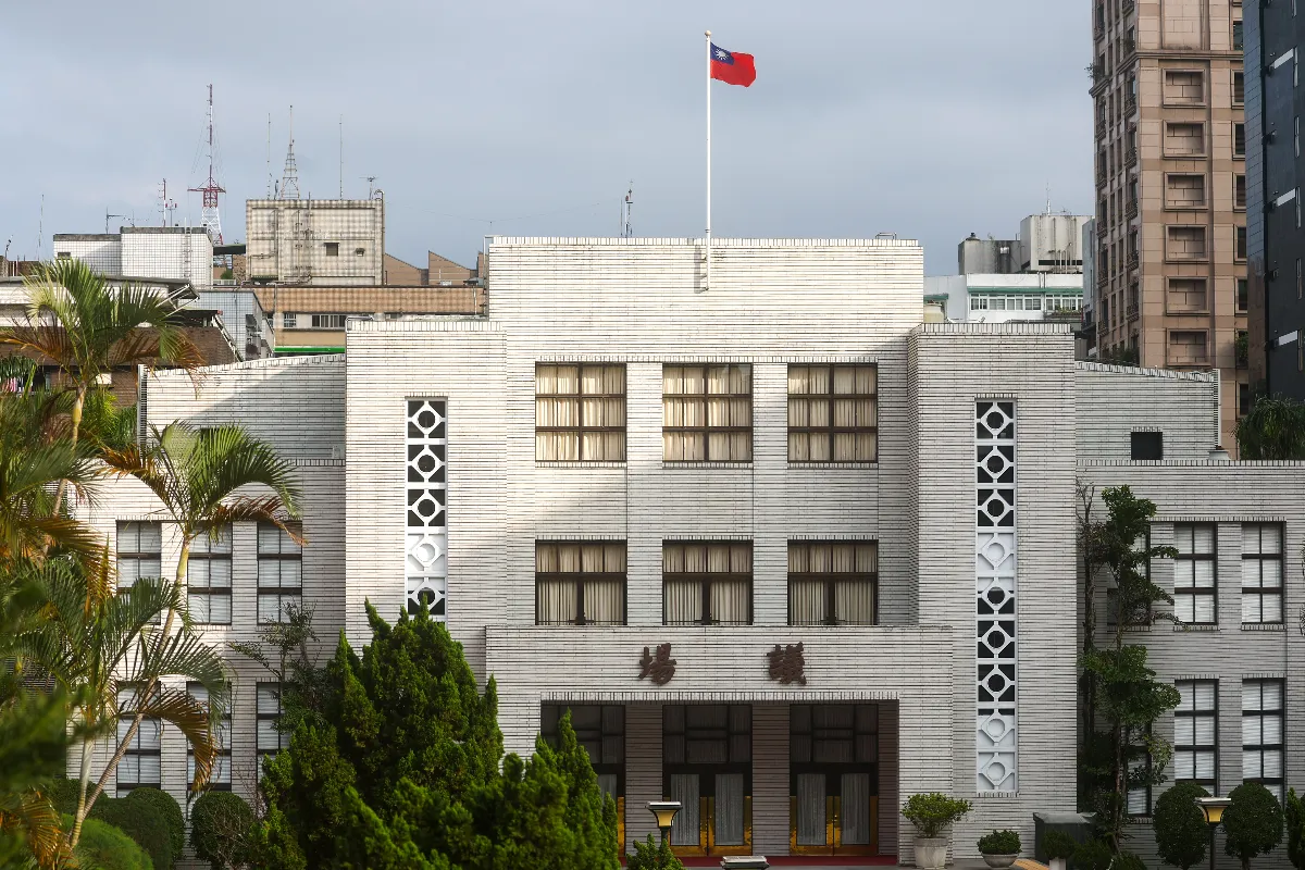 藍白再擋1.25兆元軍費條例 邀賴總統國情報告