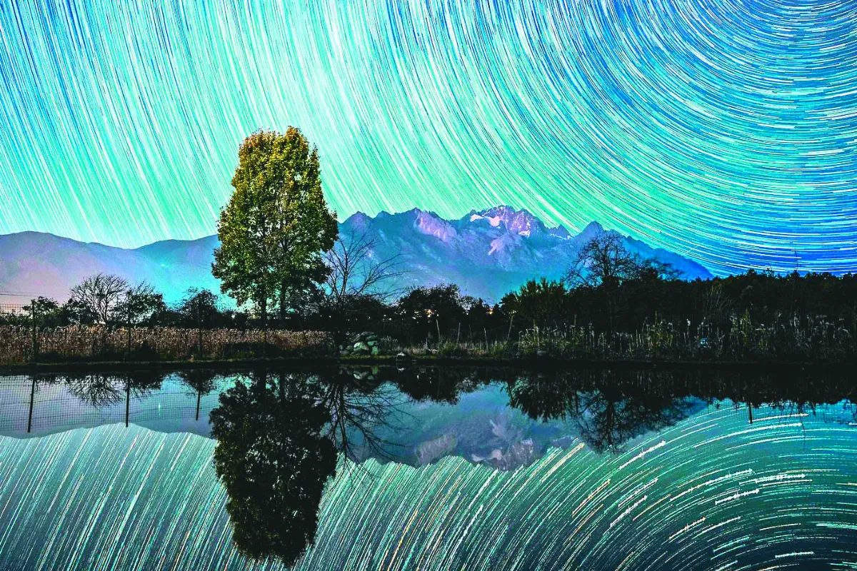 雙子座流星雨 閃耀雲南夜空