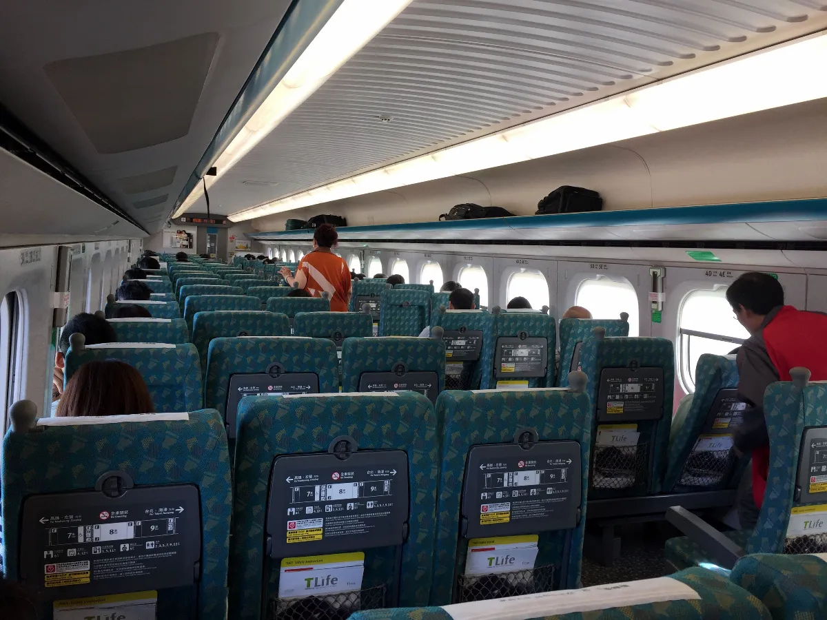 台北隨機傷人案引關注 高鐵：列車椅墊可拆卸自保