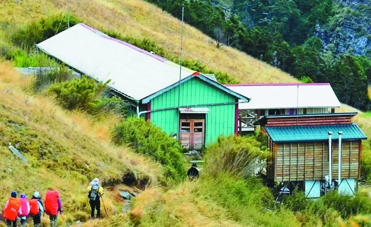 雪山三六九山莊重建 尋求調解