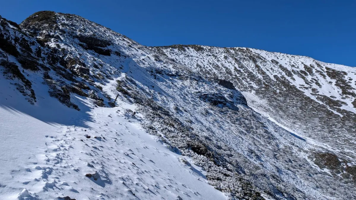 雪霸國家公園連傳山難  元旦連假登山嚴防失溫