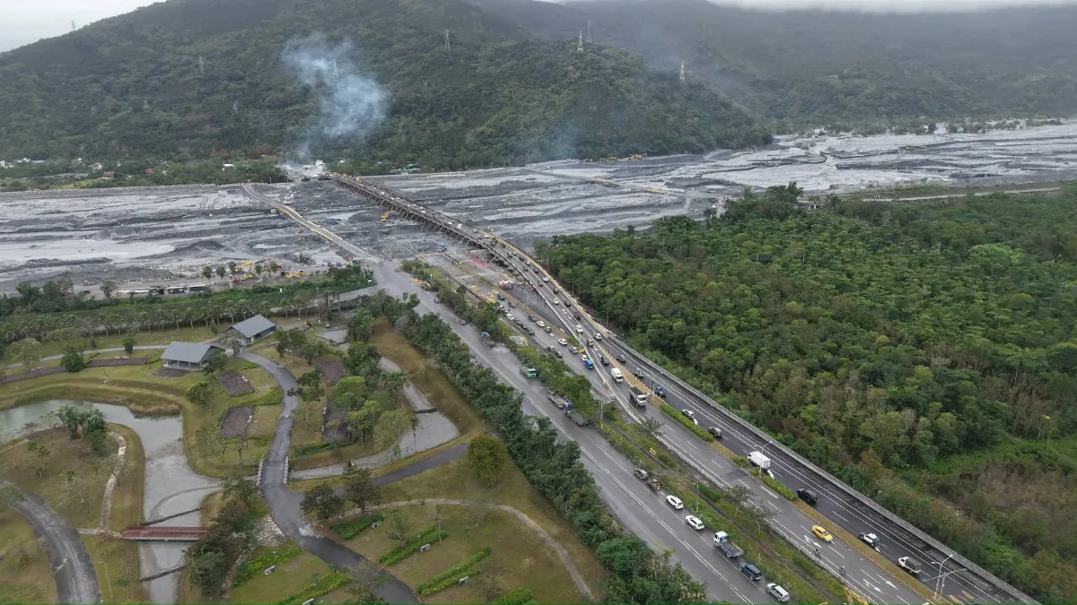 馬太鞍溪鋼便橋通車 公路局揭永久橋動工拚北上線年底完成