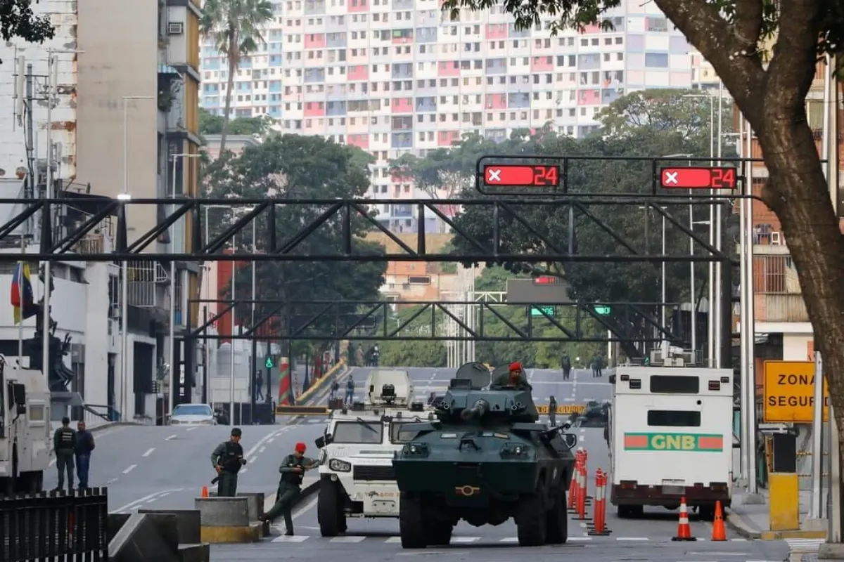 委內瑞拉首都遭空襲 防長：正在全國部署軍隊