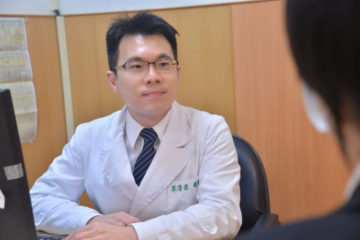 臉上黑斑別輕忽 恐為常見皮膚癌