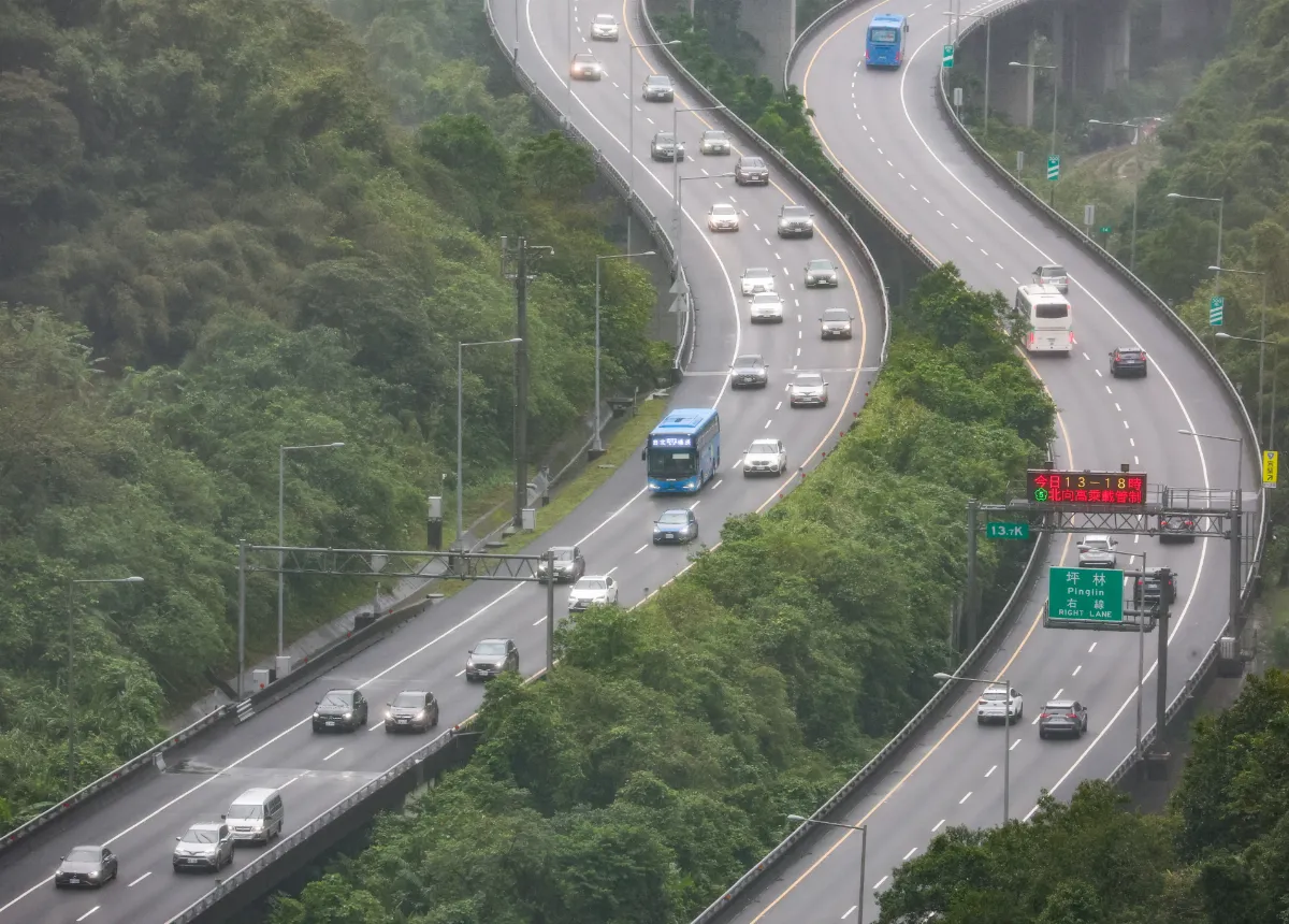 國5連假車潮預警 遇管制改搭客運省30分鐘以上