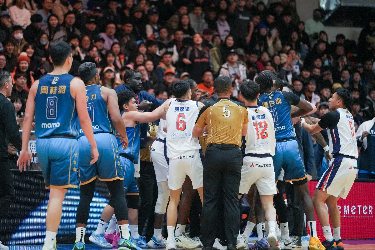 PLG／領航猿、勇士釀衝突 含林志傑在內多人被趕