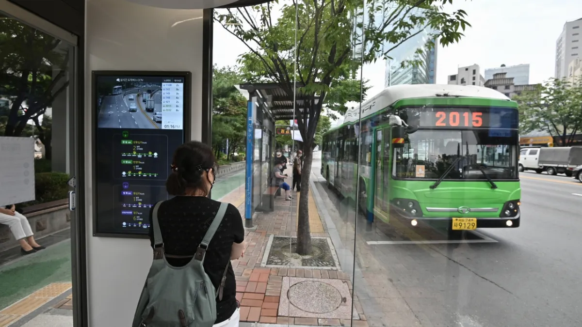 南韓首爾市區公車無限期罷工 地鐵增開班次應變