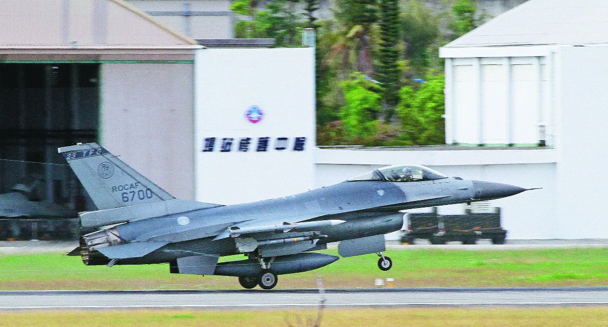 空軍：已掌握失事F-16黑盒子精確位置 將展開打撈作業